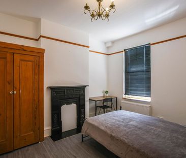 5 Bed Semi-Detached House, Waddon Road, CR0 - Photo 6