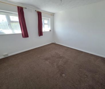 2 bedroom semi-detached house to rent - Photo 2