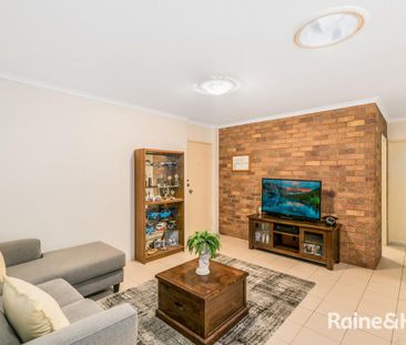Unfurnished 2-Bedroom Unit in the Heart of Toowong! - Photo 1