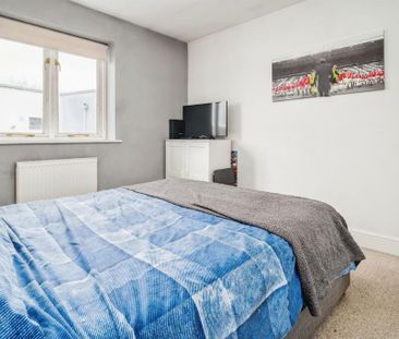 Ware Road, Hertford - Photo 5