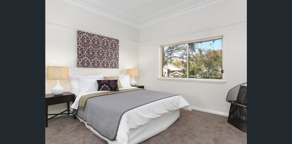 Top Floor Duplex - Photo 2