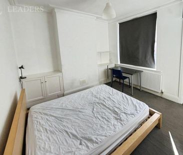 4 bedroom house to rent - Photo 2
