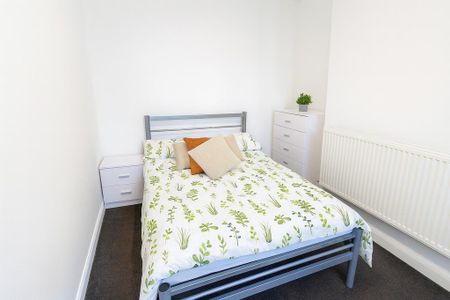 4 bedroom house to rent - Photo 2