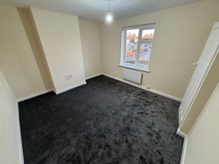 Lloyds Road, Halesowen - Photo 4