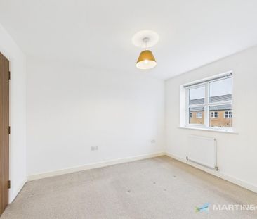 3 bedroom link detached house to rent - Photo 3