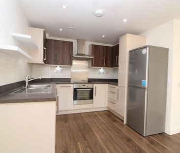 Room in a Shared Flat, Craven Park, NW10 - Photo 4