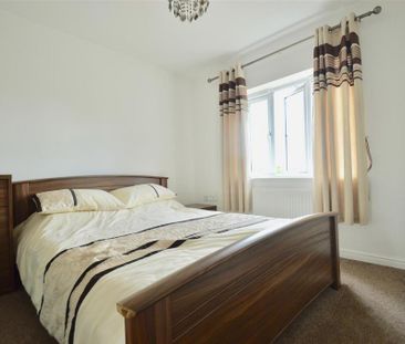 3 bedroom end of terrace house to rent - Photo 6