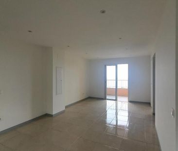 Location Appartement 3 pièces 65m² ST DENIS 97400 - Photo 4