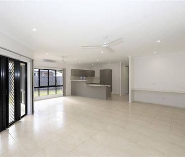 Quality Air Conditioned Modern Home near Mountains - Photo 4
