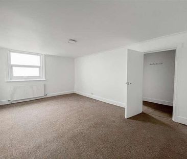 Marina, St. Leonards, TN38 - Photo 4