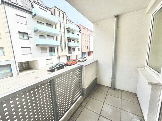 LOGGIATRAUM | OPTIMAL AUFGETEILTE 2 ZIMMER | HOFSEITIGES SCHLAFZIMMGER | U-BAHN-NÄHE - Photo 1