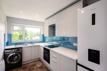 2 bedroom flat to rent - Photo 3