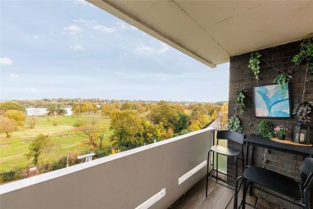 Lakeview Court, Wimbledon Park Road, London, SW19 flat to rent - Photo 3