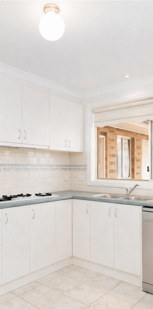 FOR LEASE-Spacious & Perfectly Located Family Home - Photo 1