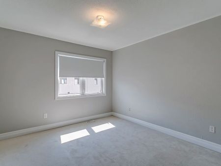 For Lease - 2171 Fiddlers Way Unit# 52, Oakville, Ontario - Photo 2