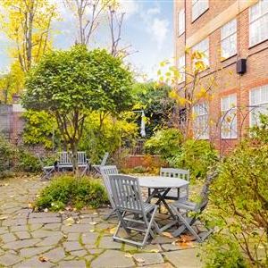 Kings Court North, Kings Road, SW3 - Photo 1