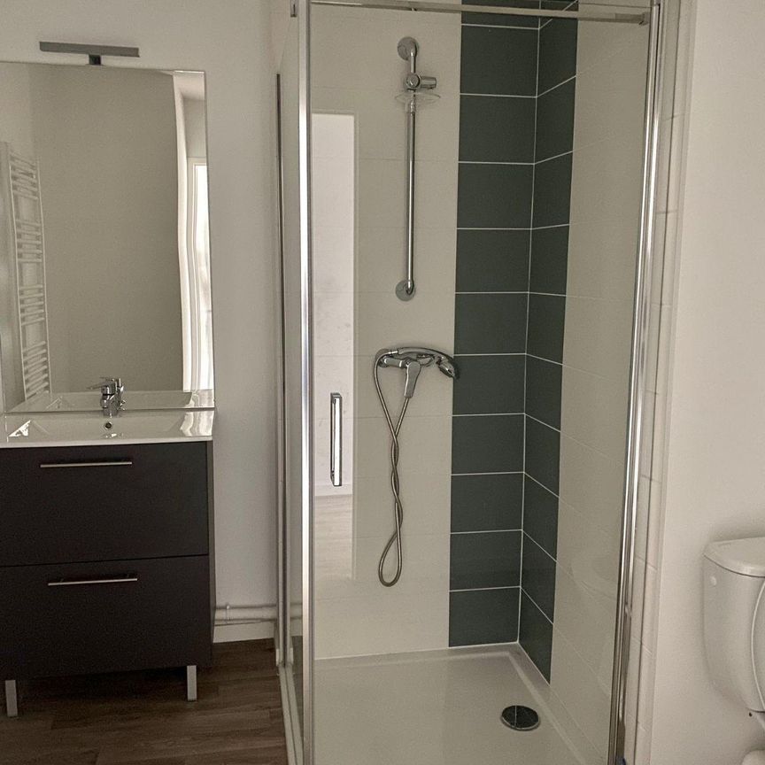 RENNES - Place Marie Marvingt - Studio de 25m² situé au pied de la station de métro Anatole Fra... - Photo 1