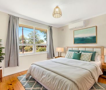 Three Bedroom Family Home in Leafy Ridgehaven - Photo 4