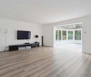 5 bedroom detached house to rent - Photo 2