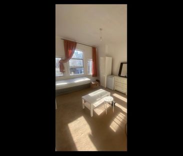 Room in a Shared House, Ranelagh Road, N22 - Photo 6