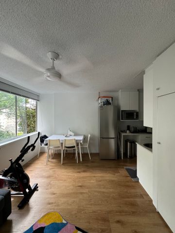 Elizabeth Bay - Photo 2