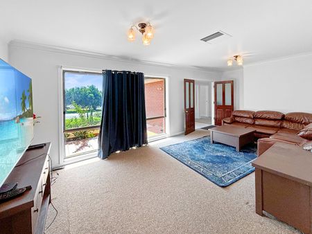 Home For Rent - Photo 4