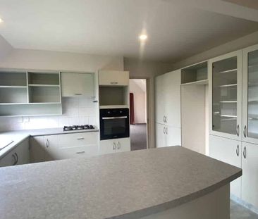 3-Bedroom in Johnsonville - Photo 2