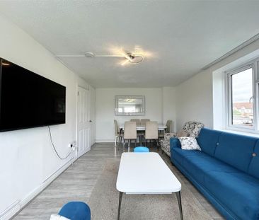 2 bedroom maisonette to rent - Photo 2