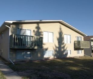 B - 112 Sabrina Way SW, Calgary - Photo 4