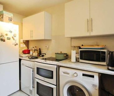 Walpole Road, Burnham, SL1 - Photo 2