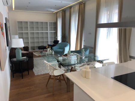 Piso de alquiler en Calle de Espronceda, Ríos Rosas - Nuevos Ministerios - Photo 4