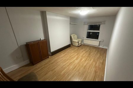 Studio Flat, Cazenove Road, N16 - Photo 3