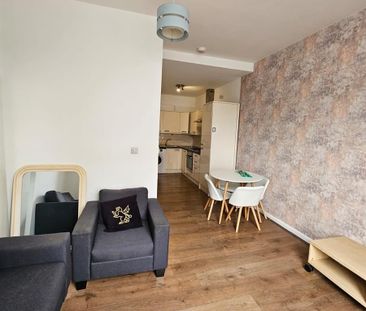 Blackstock Road, N4, London - Photo 6