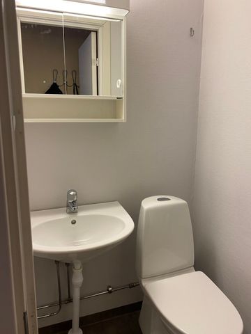 1 rum med kokvrå S:a Järnvägsgatan 11 - Foto 2