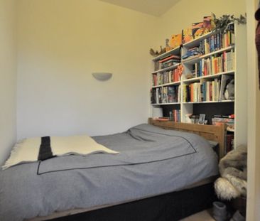 1 Bed Flat, Columbia Road, E2 - Photo 5
