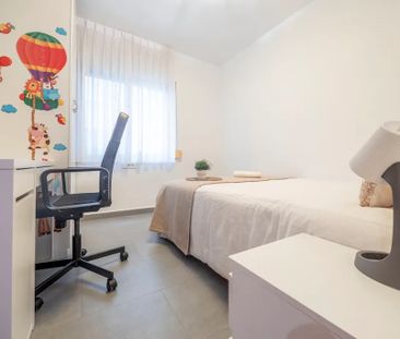 Avinguda de Blasco Ibáñez, Valencia, Valencian Community 46022 - Photo 3