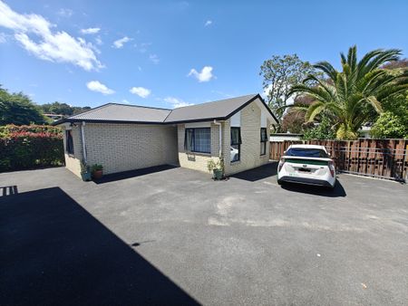 Two Bedroom home in Dinsdale - Photo 3