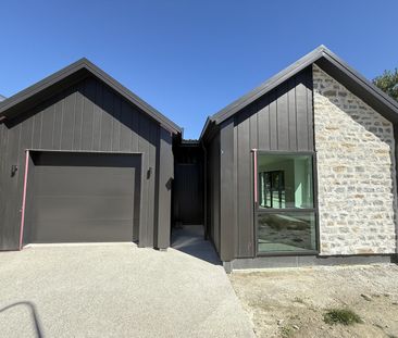 Spacious family home in Hanley's Farm - Photo 5