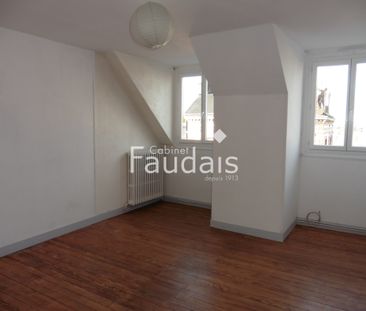 Location Appartement 2 pièces 49m² COUTANCES 50200 - Photo 1