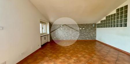 Quadrilocale in affitto - Photo 2