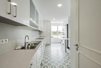 4 Bedroom Apartment with parking, Alto da Barra, Oeiras