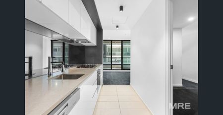 Live in the heart of South Yarra - Photo 3