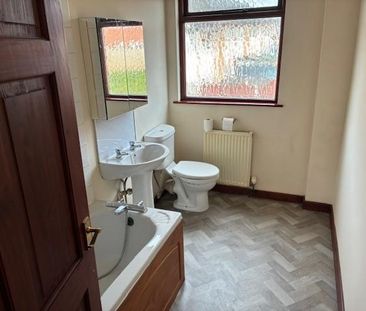 2 bedroom end of terrace house to rent - Photo 6