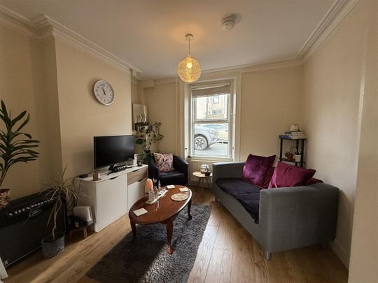 21 Albert Street - Photo 1