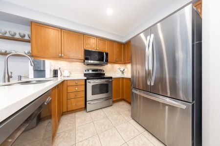 For Lease - 46 Maple Sugar Lane, Vaughan, Ontario - Photo 2