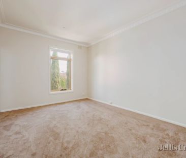 2 Bed, 1 Bath - Photo 3