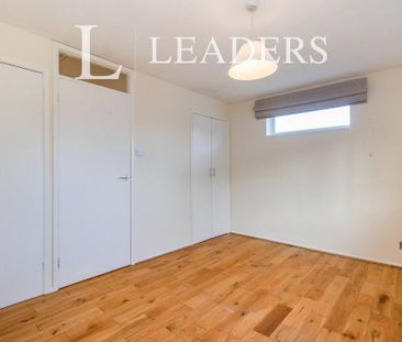 1 bedroom semi-detached house to rent - Photo 6