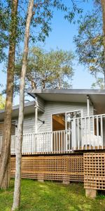 Contemporary 2 bedroom beach cottage - Photo 4