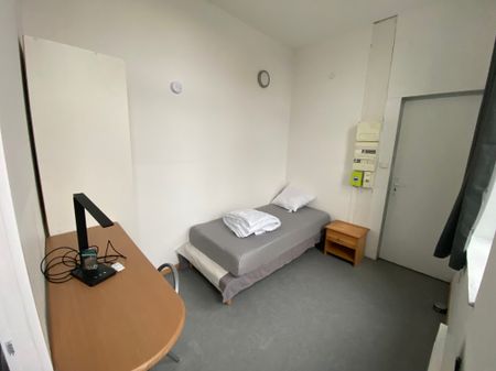 Location Appartement 1 pièce 15m² - Photo 3