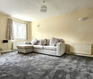 4 bedroom semi-detached house to rent - Photo 1